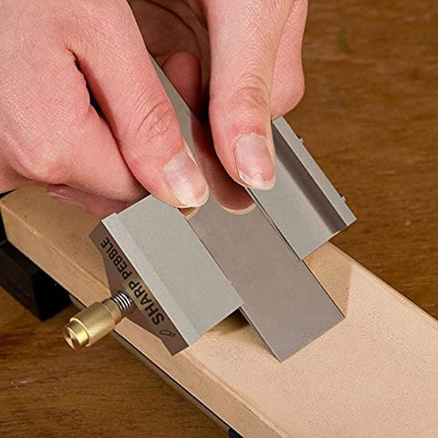 Compact, durable honing guide ready for chisel and blade uses