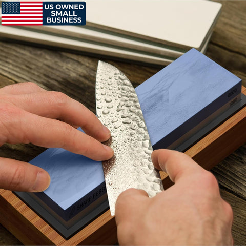 Sharp Pebble non-slip base keeps the stone steady during sharpening