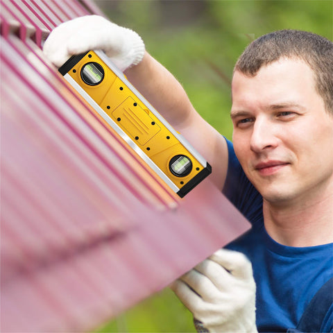 Stores eight angle measurements for quick reference on larger projects.