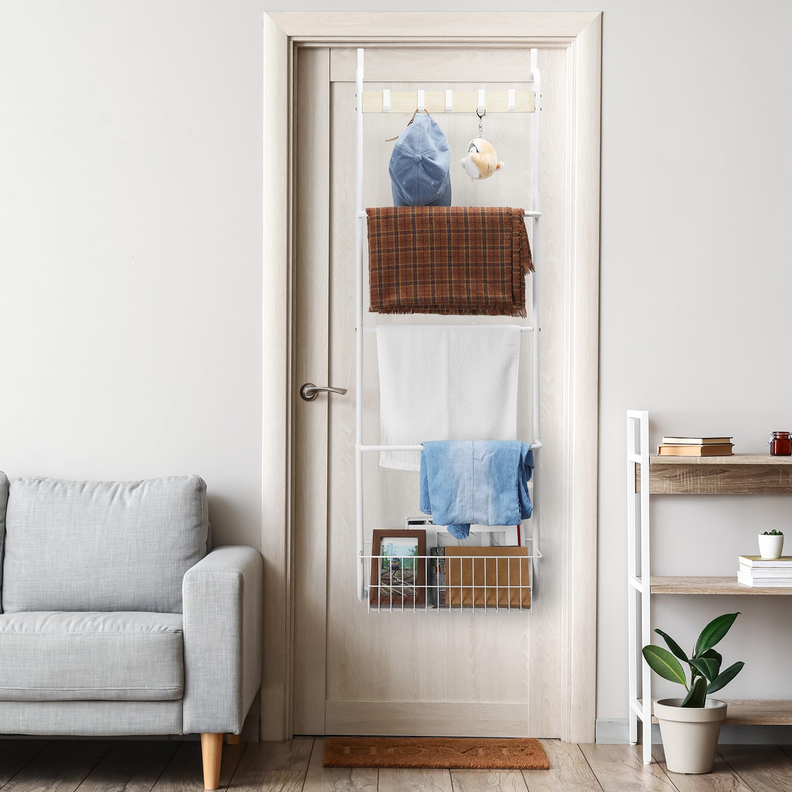 Anti-swing design with two suction cups for secure door mounting.
