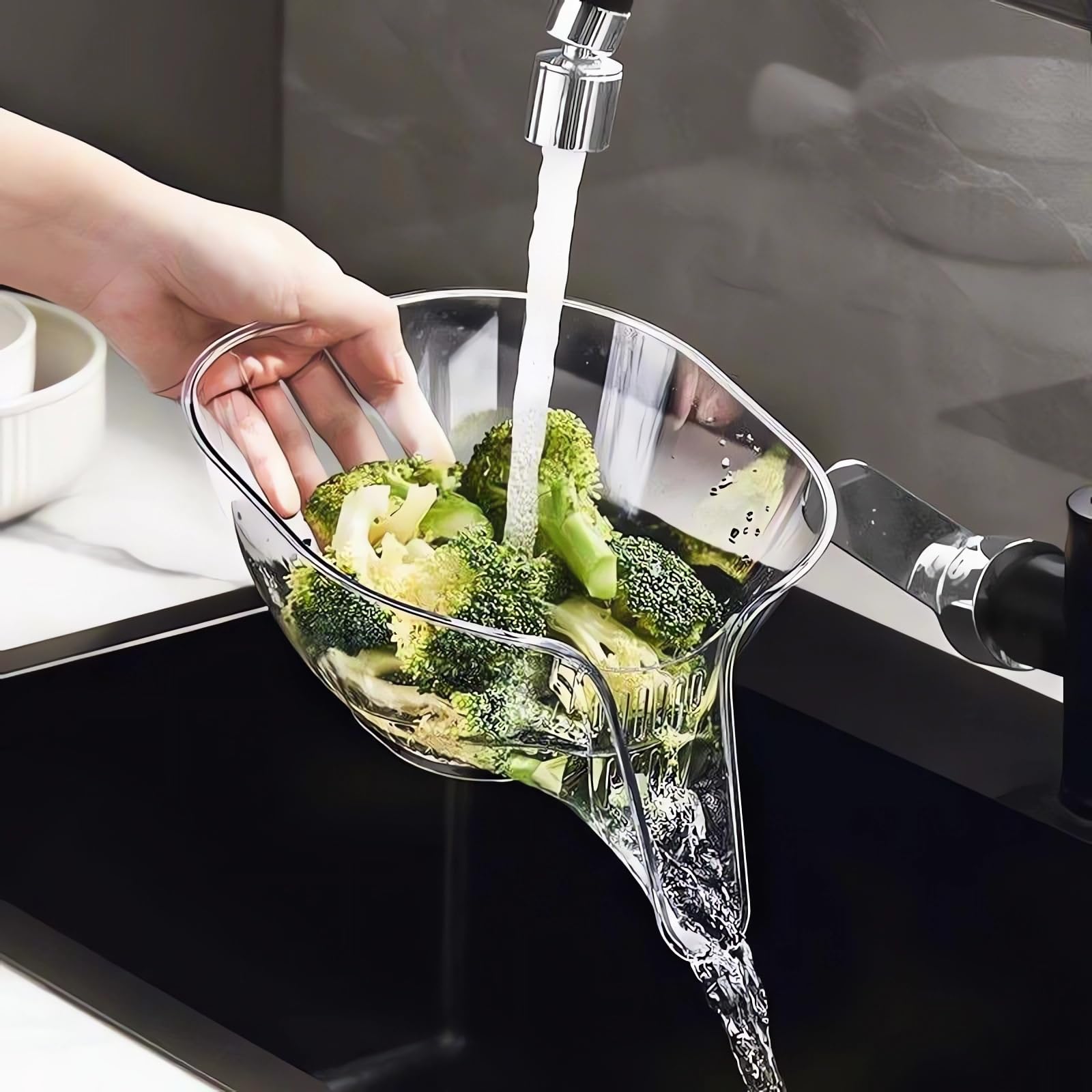 Sidmund food-container use showcases versatile storage and rinsing capabilities.