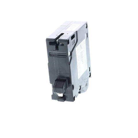 Siemens Q115DFN installed in a panel without pigtail for streamlined wiring.