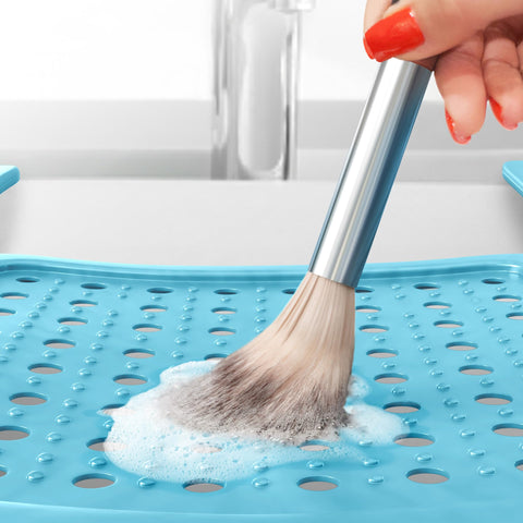 Sink Topper heat-resistant mat protects surfaces from hot tools up to 480°F.
