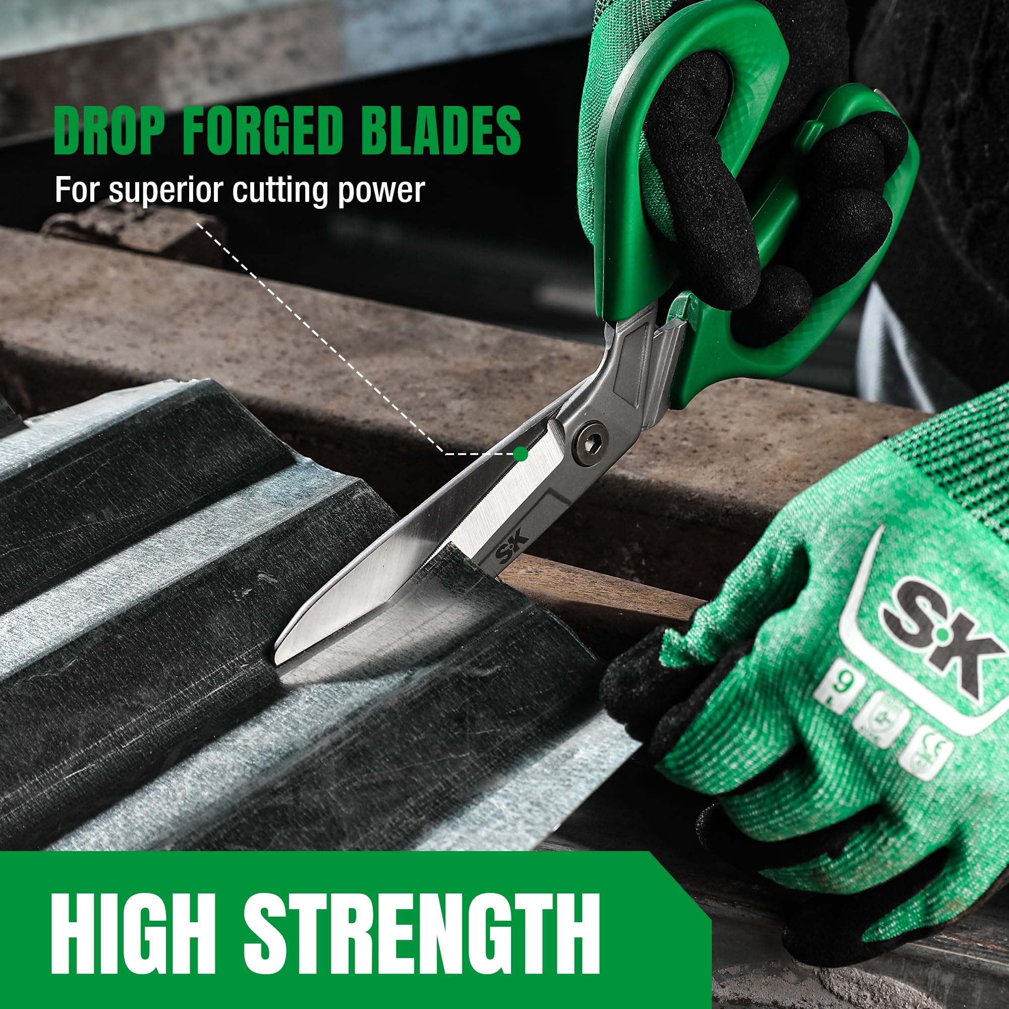 SK center bolt locking technology keeps blades tight during use for safe cutting.