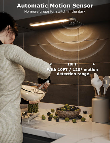 Motion sensor detects movement within 10 feet for hands-free lighting