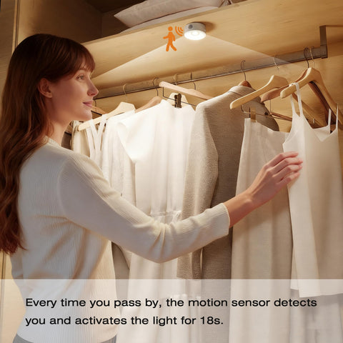 Skairipa all-day motion mode activates when you approach the shelves