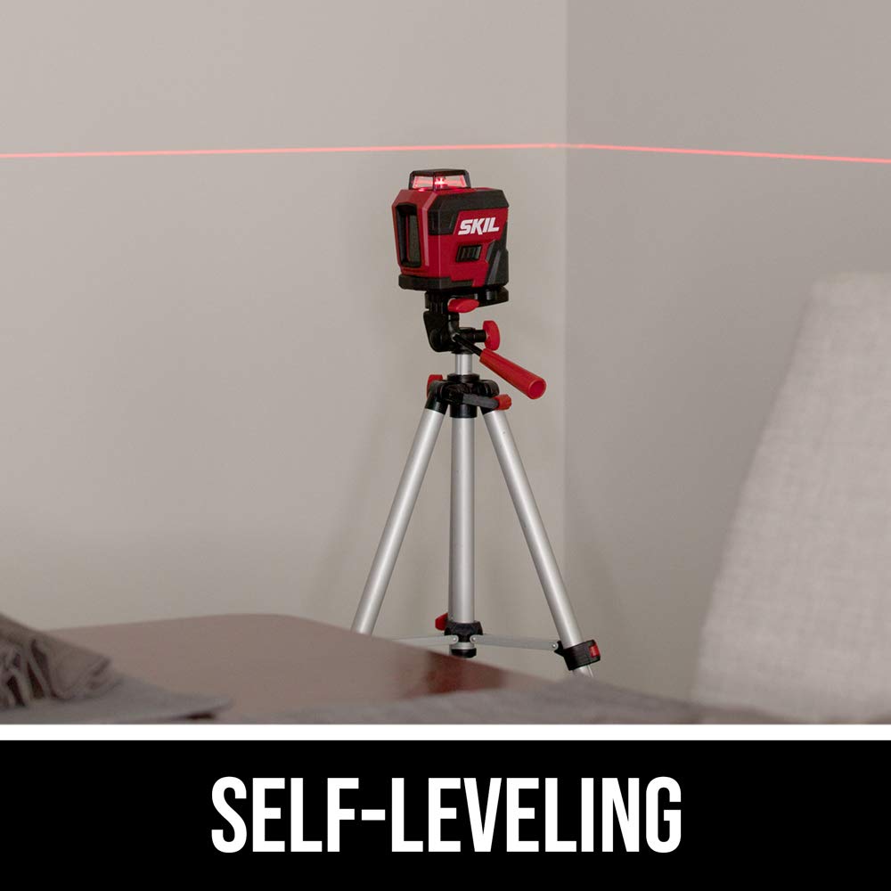 SKIL LL932201 rechargeable lithium-ion battery enables cordless on-site use.