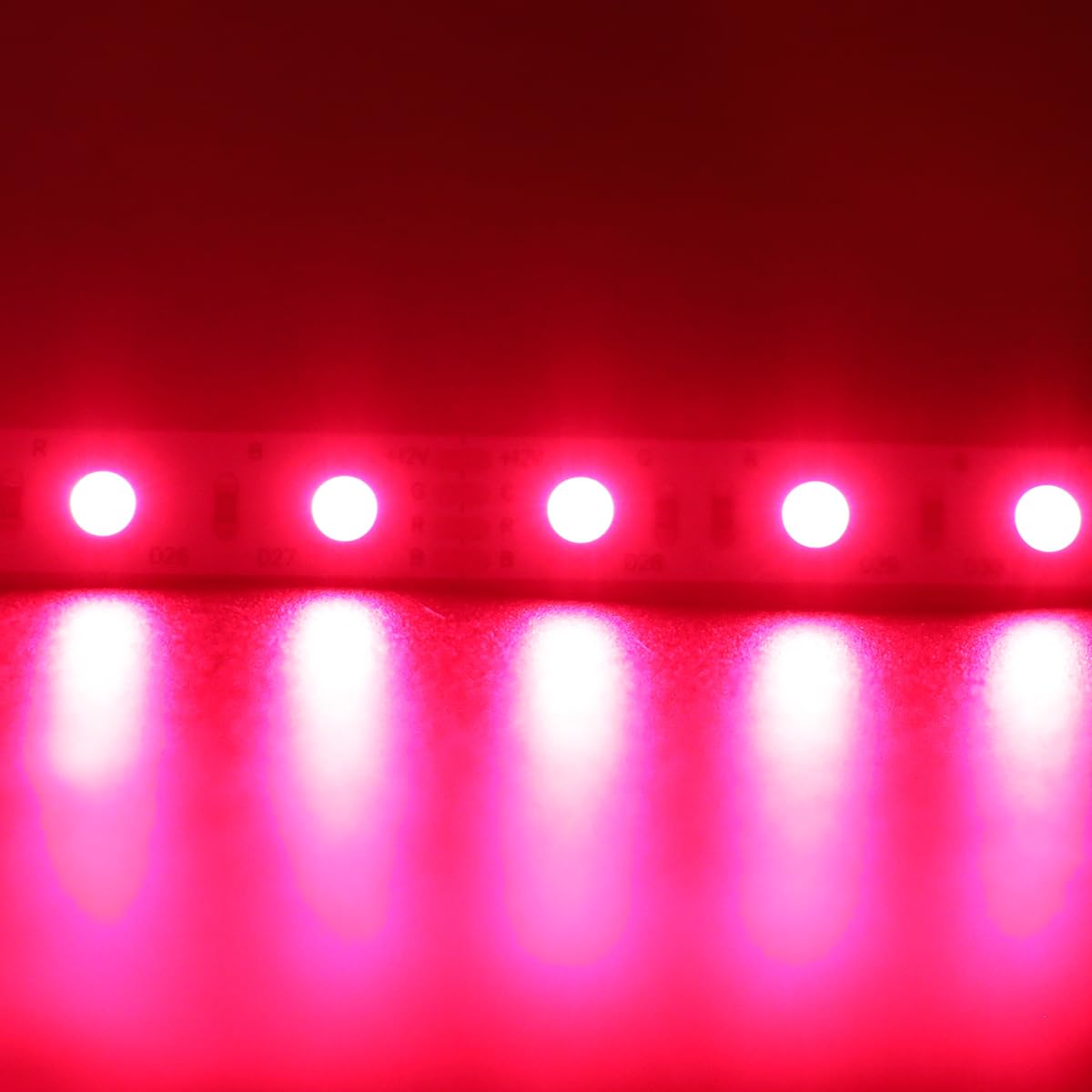 SLL HUT 850nm glow appears nearly invisible for discreet lighting
