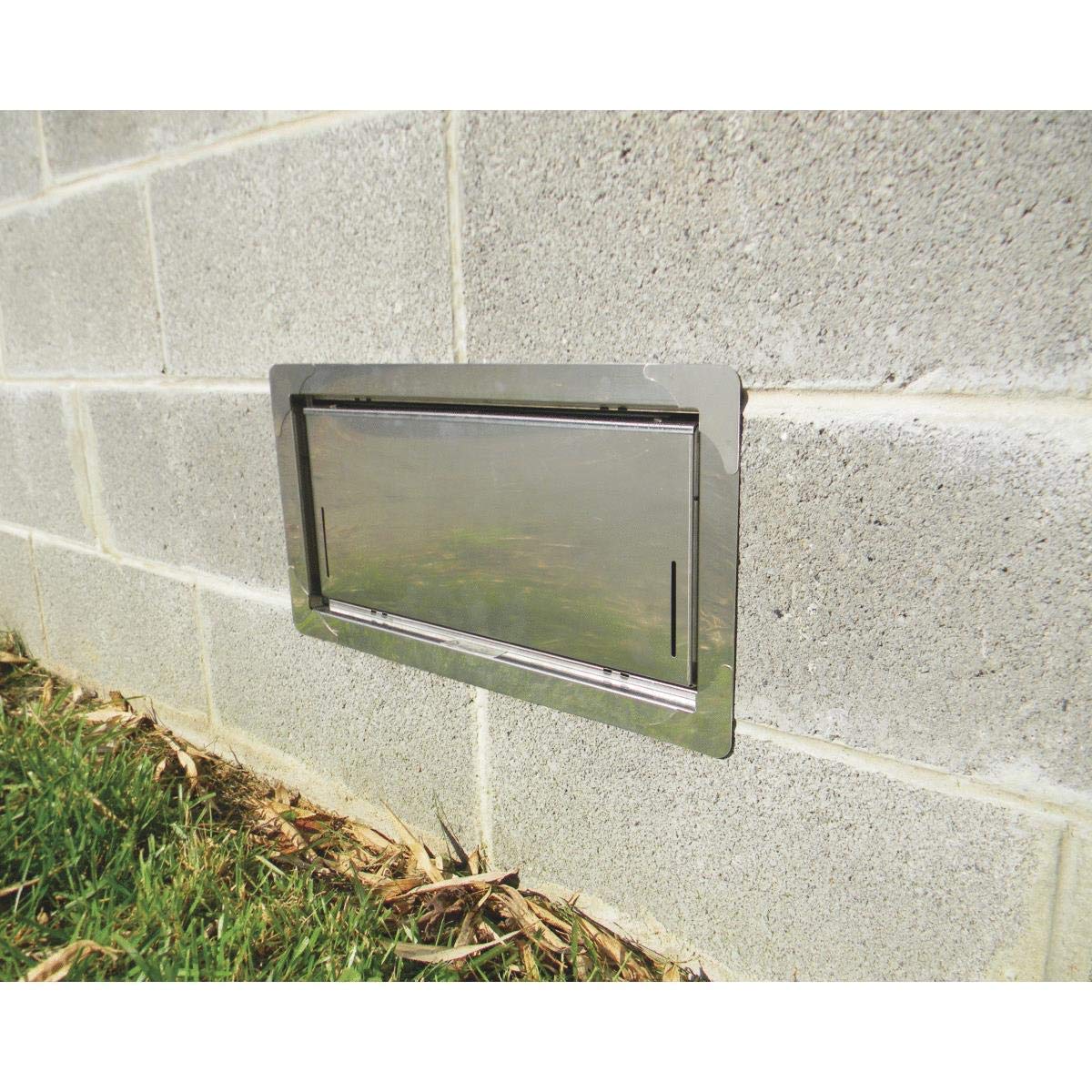 Smart Vent foundation flood vent water-entry illustration emphasizes hydrostatic relief during flooding.