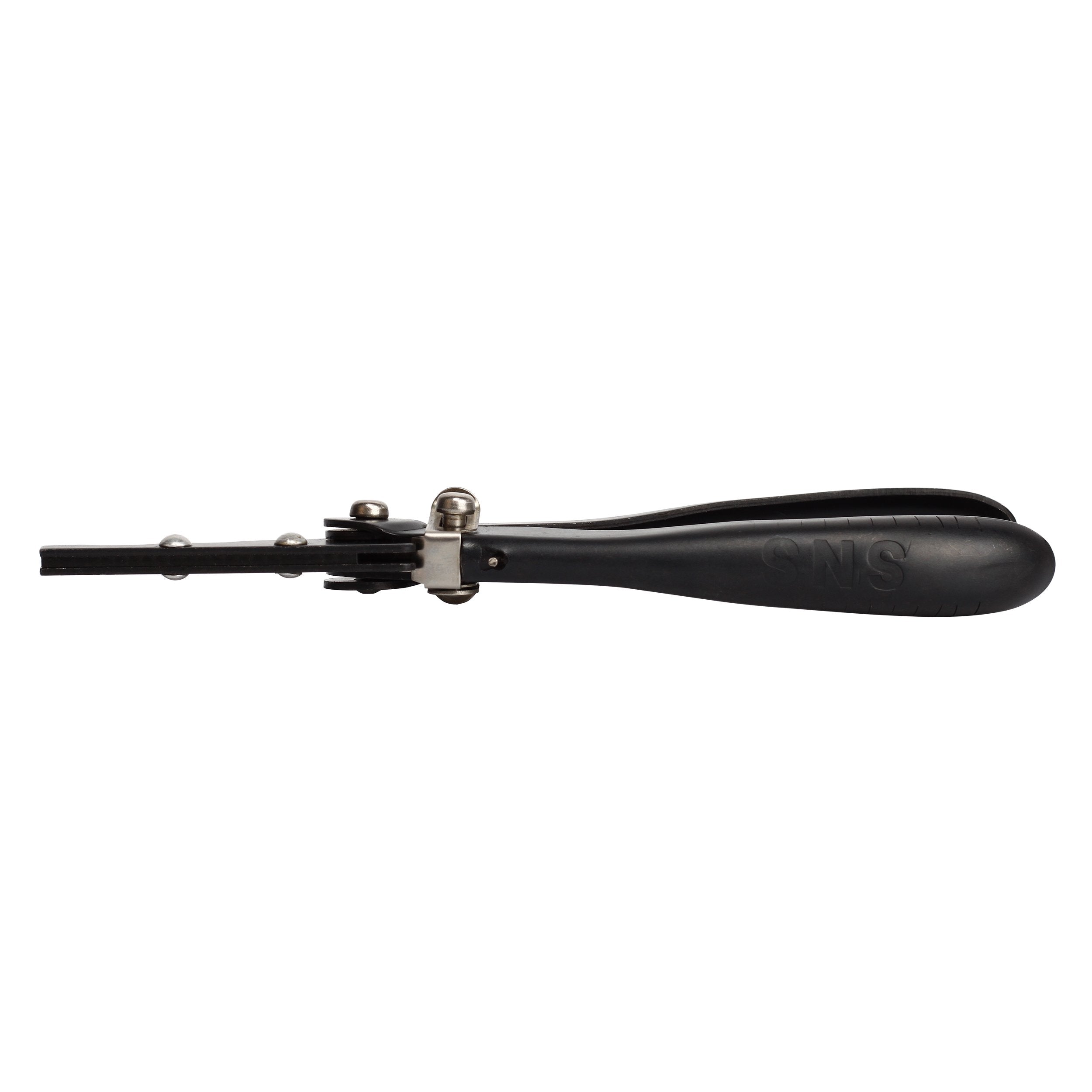 SNS TK-2 sharp blade enables easy, precise cuts.