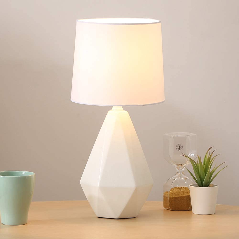 SOTTAE modern ceramic lamp base showing durable construction for bedside lighting