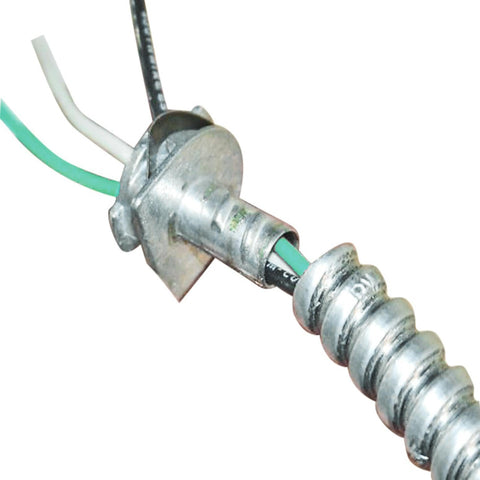 Southwire Woods 25 ft Alflex RWA in-use installation demonstrates lightweight handling.