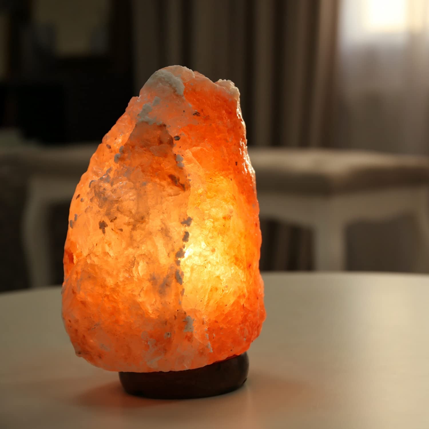 Spantik Himalayan Salt Lamp dimmer switch for adjustable ambience.