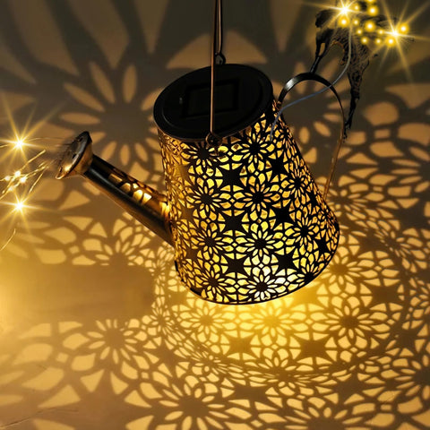 SRNPMIU Garden lantern delivers energy-saving illumination from a single charge