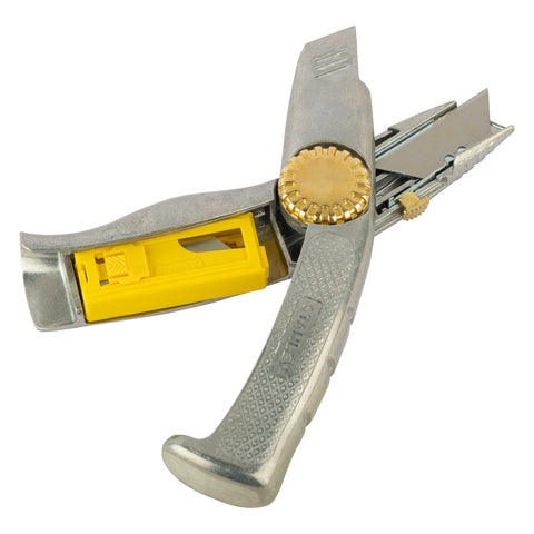 Stanley FatMax Snap Off Knife Pro sturdy construction for workshop tasks
