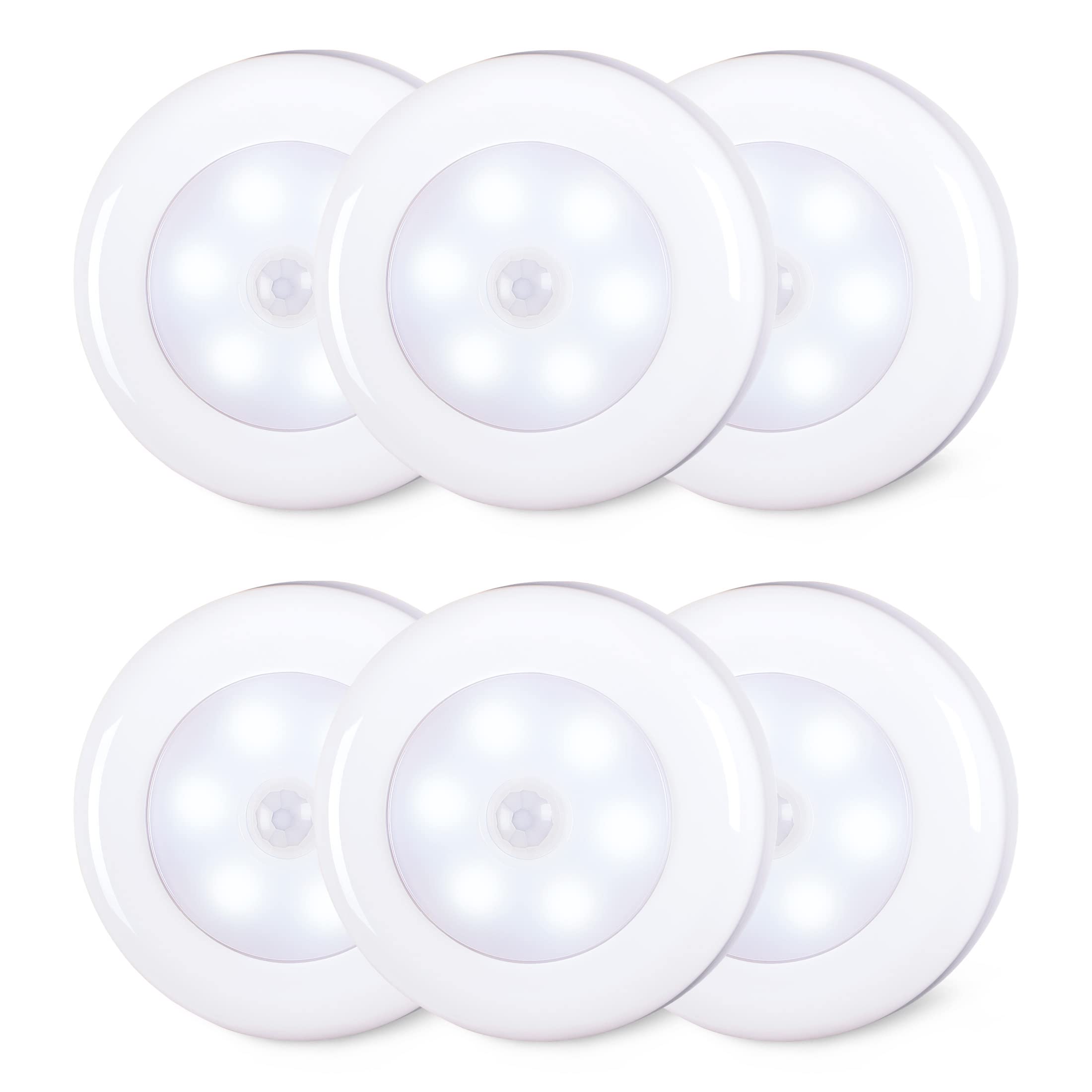 STAR-SPANGLED puck light with motion sensor for stairs and cabinets, brightening dark areas.