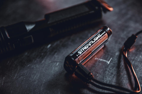 Streamlight 78105 Compatible with Stinger 2020 series for extended power.