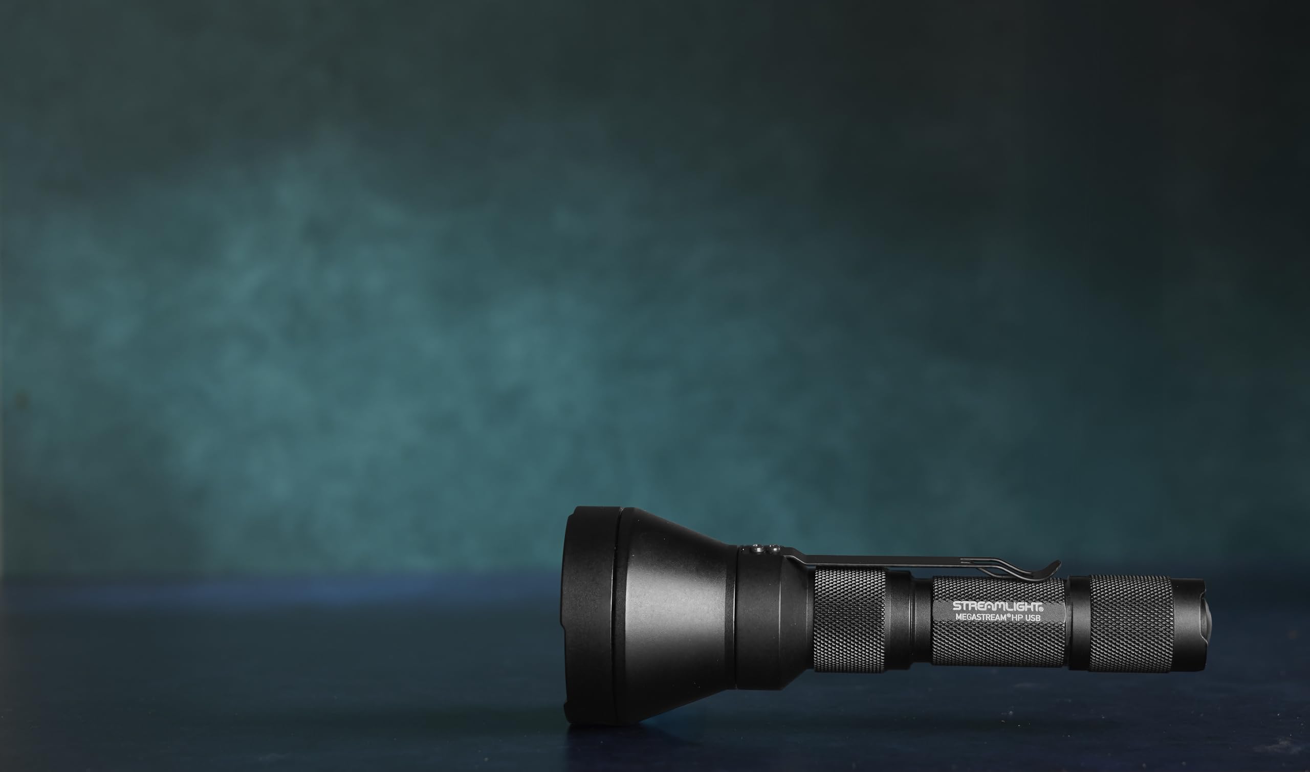 Streamlight MegaStream HP compact design fits in a pocket
