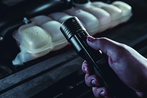 Streamlight Stinger 2020 rechargeable battery pack included for USB charging