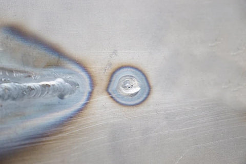 Strong Hand Tools heat-dissipating copper pad reduces heat transfer during welding.