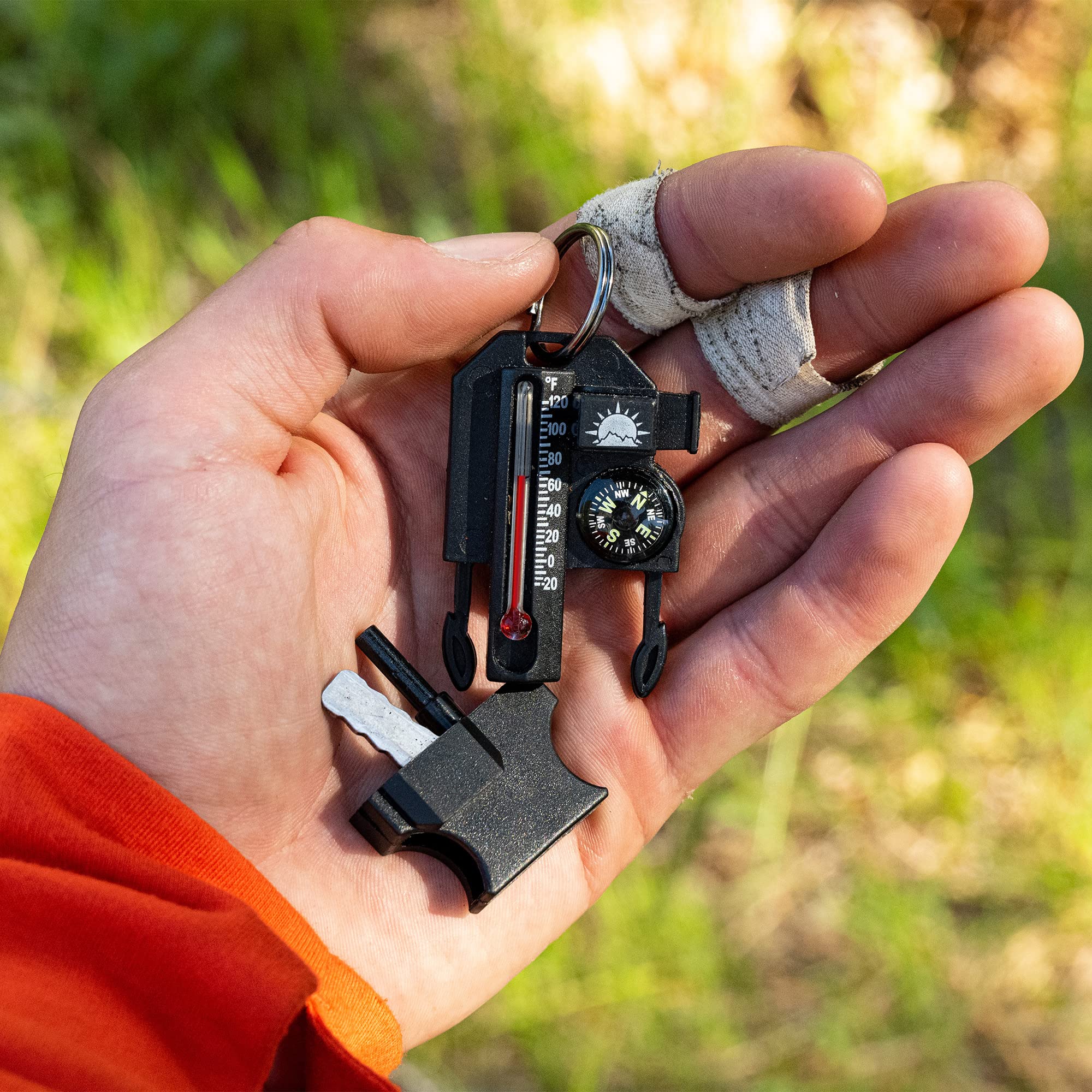 Sun Company Outsider thermometer reads down to -20F for outdoor awareness