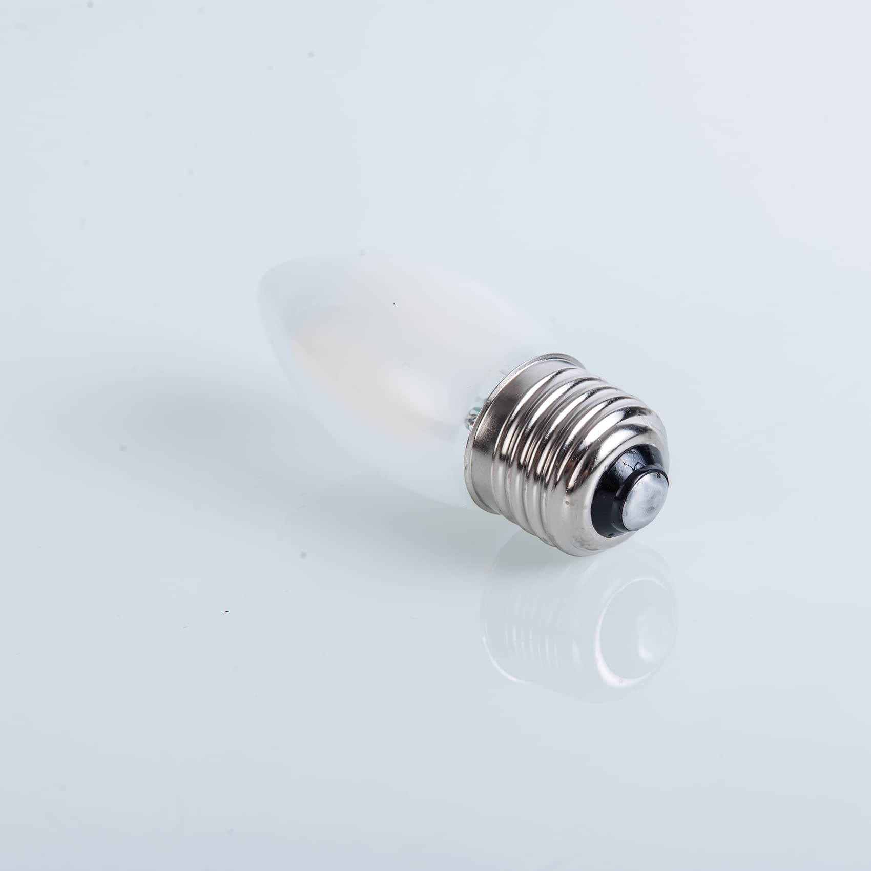Sunaiony 60W equivalent lighting reduces energy use without sacrificing brightness.