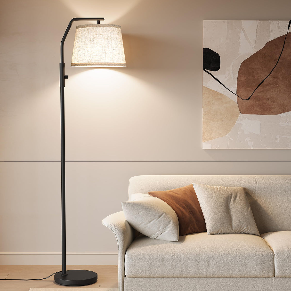 SUNMORY arc-head tilt for precise living room lighting.