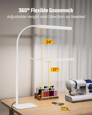 SUPERDANNY stable base keeps the lamp steady on desks of all sizes.