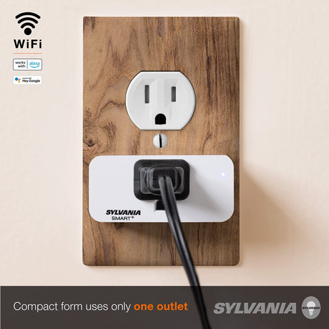 LEDVANCE Sylvania WiFi Smart Plug LED indicator shows status.
