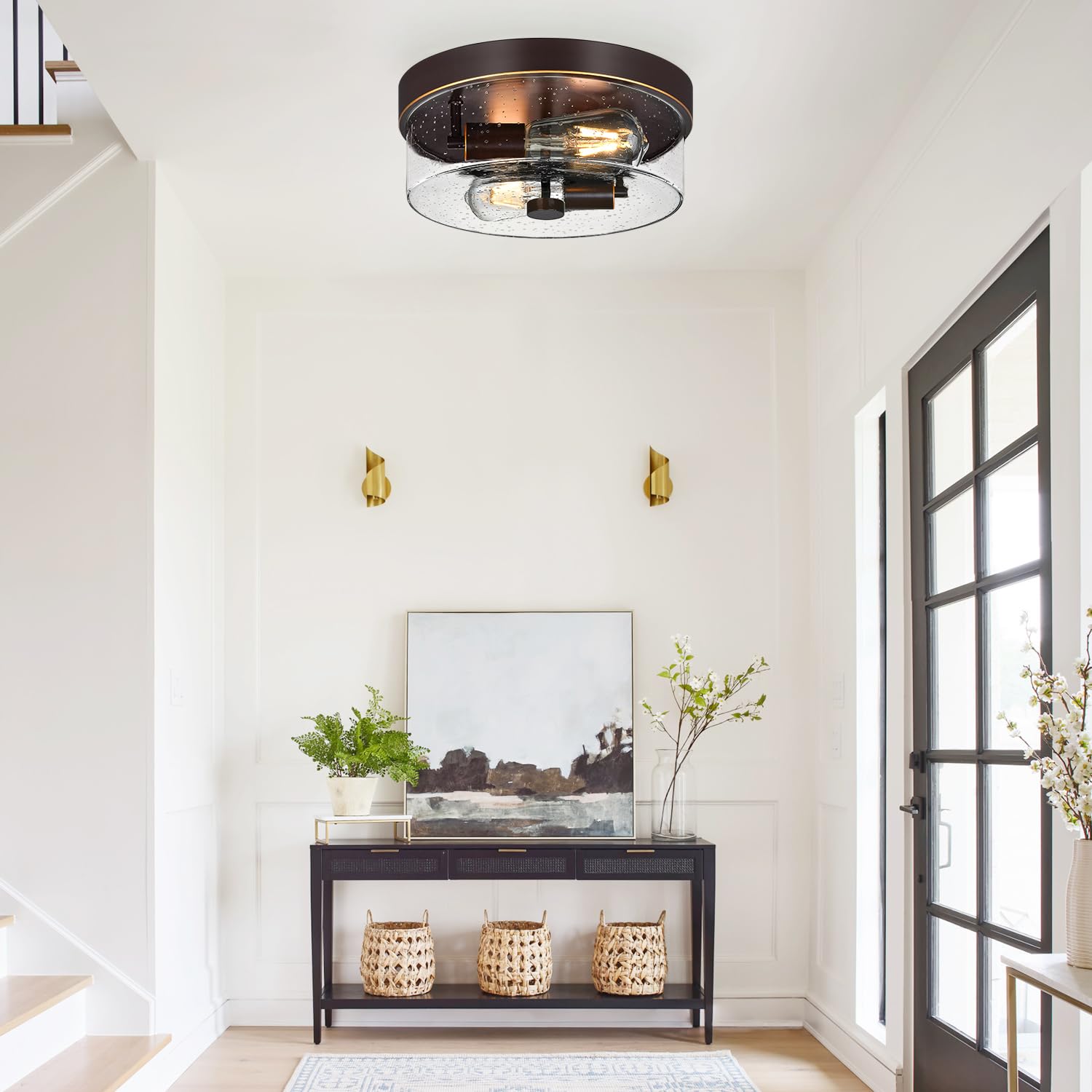 Durable oil-rubbed-bronze base of SZZGCO fixture resists rust