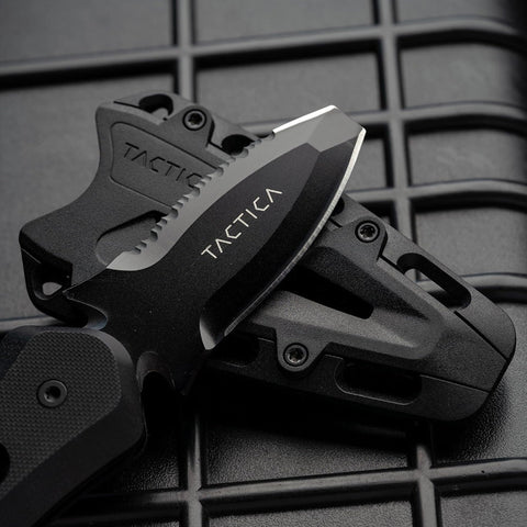 TACTICA K.220 rope and seatbelt cutters for rapid extrication.