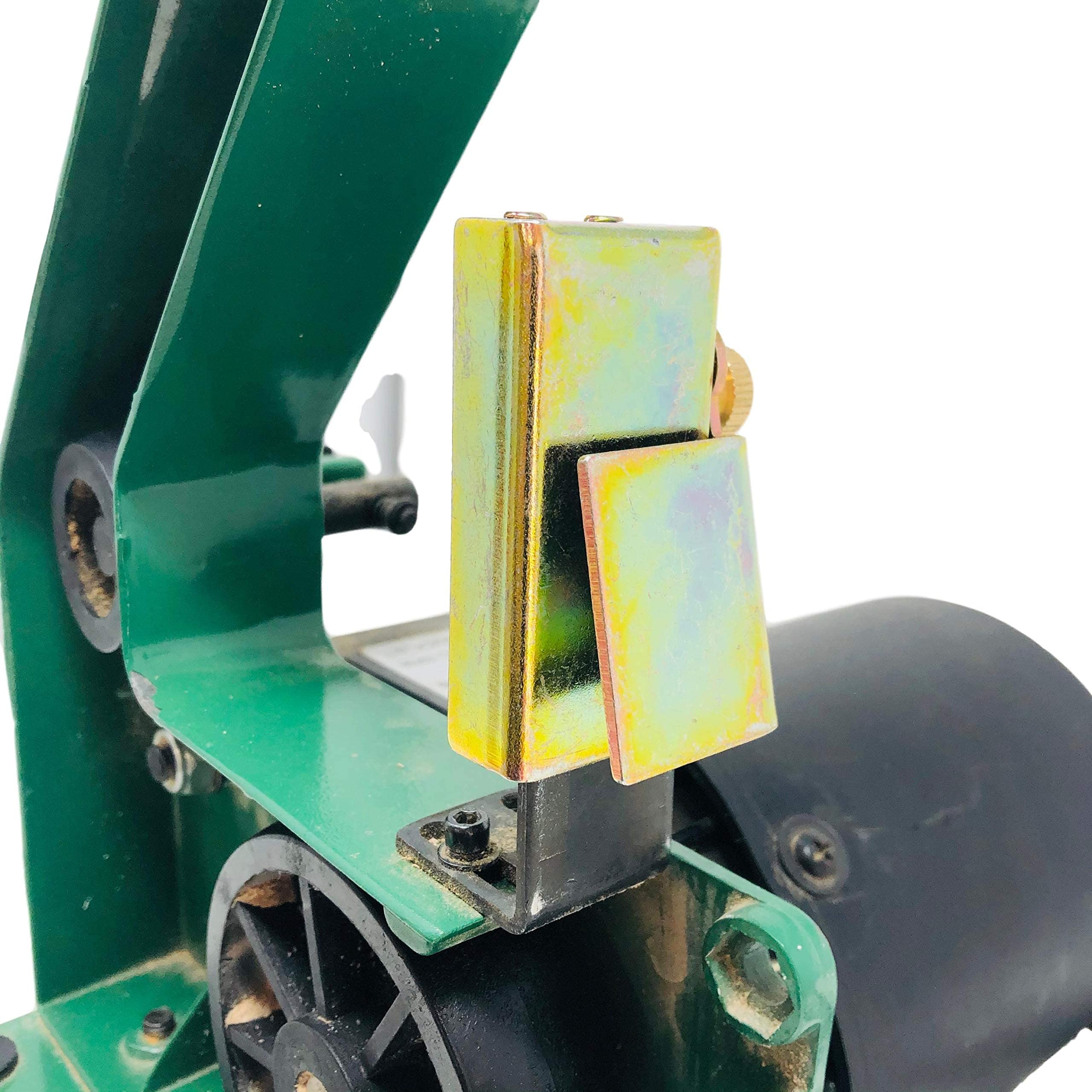 Tamrod yellow zinc coating close-up shows corrosion resistance
