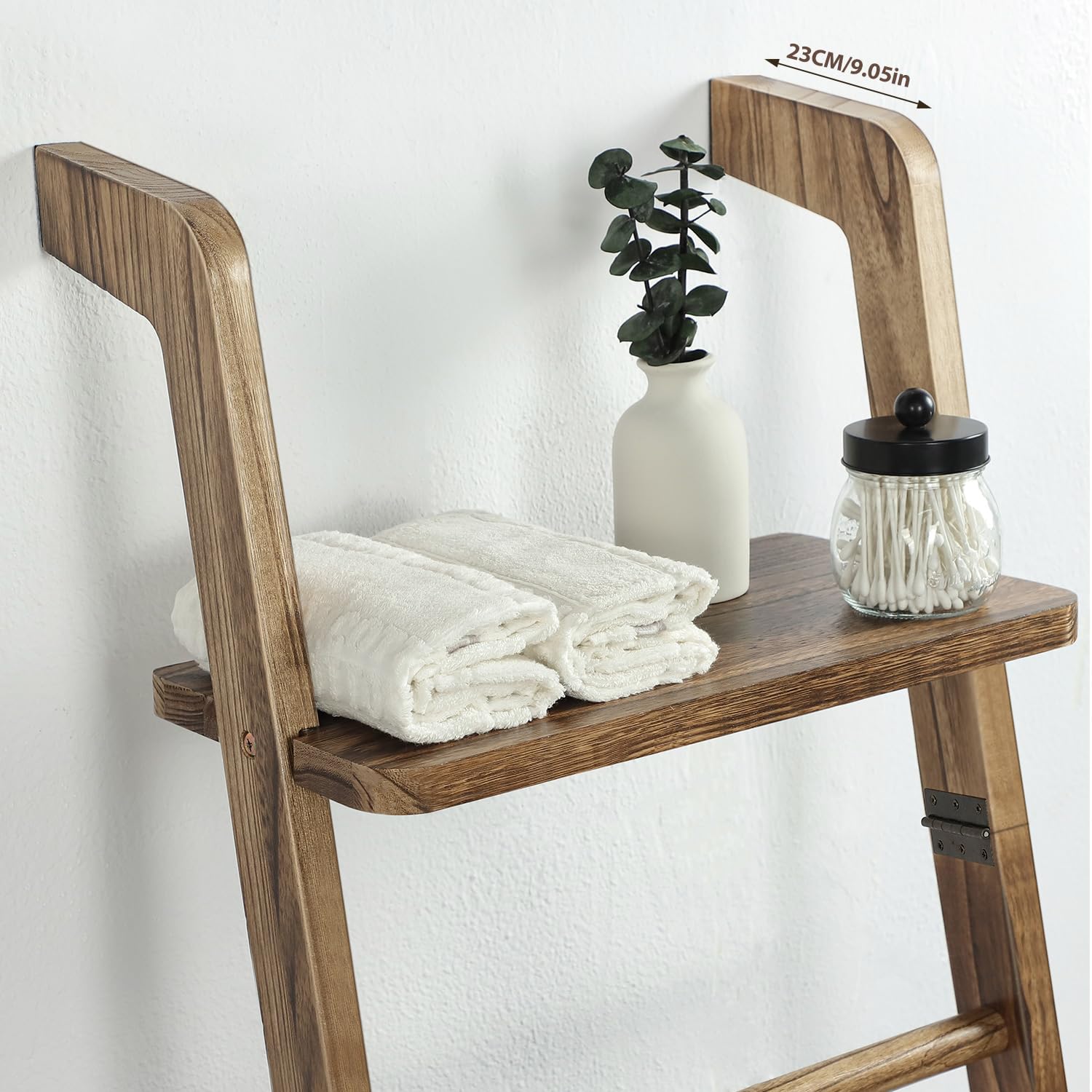 Taozun ladder with non-slip feet maintains steadiness on any floor.