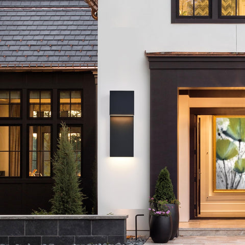 Tarentlight warm white 3000K glow creates inviting exterior ambiance
