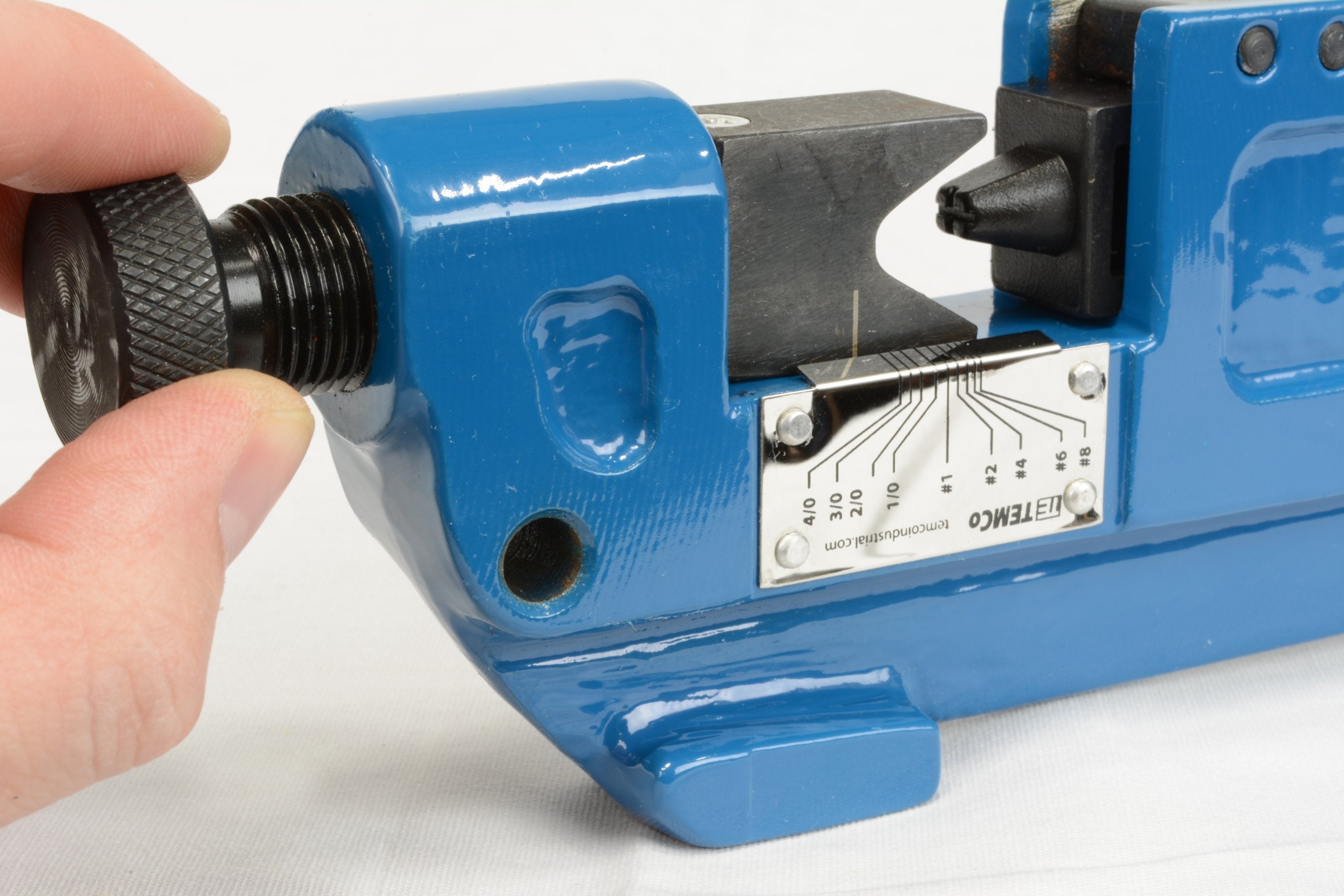 TEMCo crimp terminal lugs compatible with diverse lugs and profiles