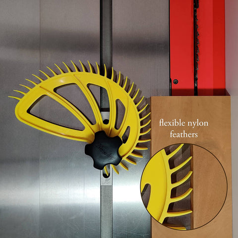 Ryobi slot compatibility demonstrated for The Hedgehog featherboard.