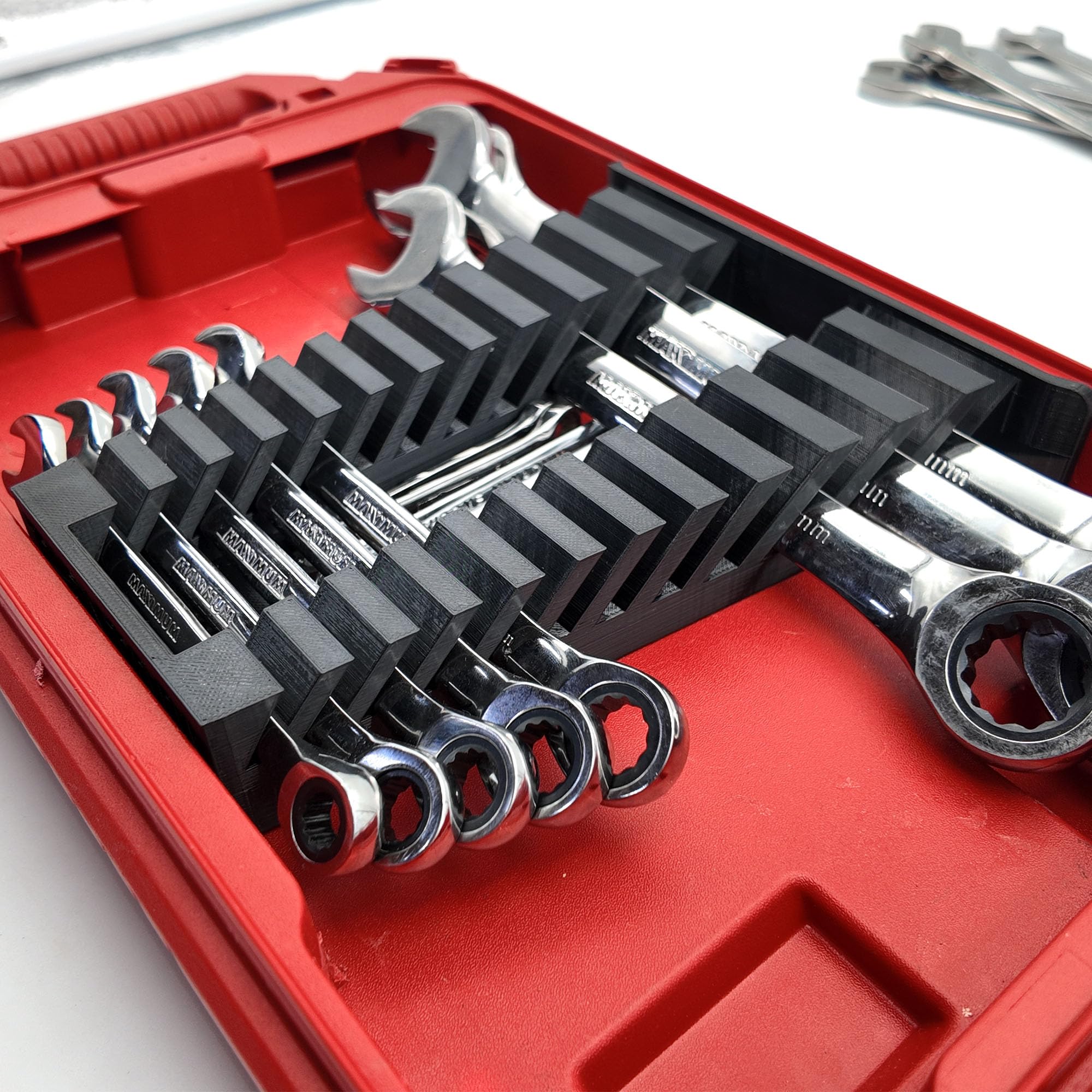 TidyTool portable setup enables smooth transport between garage and site.