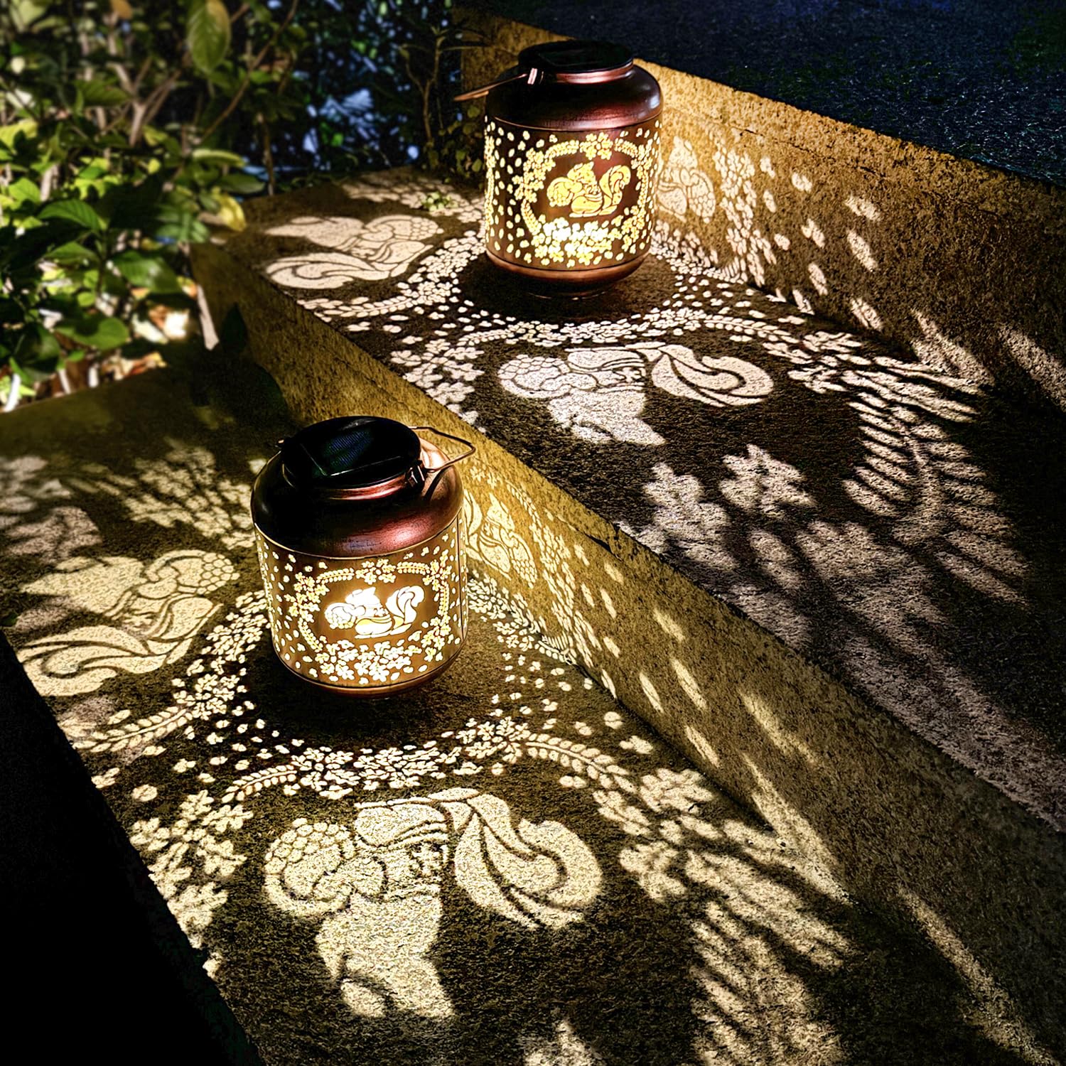 TIGGSY solar lantern features dusk-to-dawn auto light control