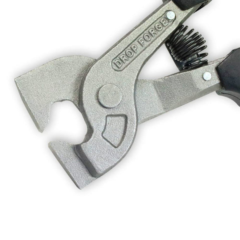 TILER tungsten carbide scoring wheel close-up highlights durable cutting edge