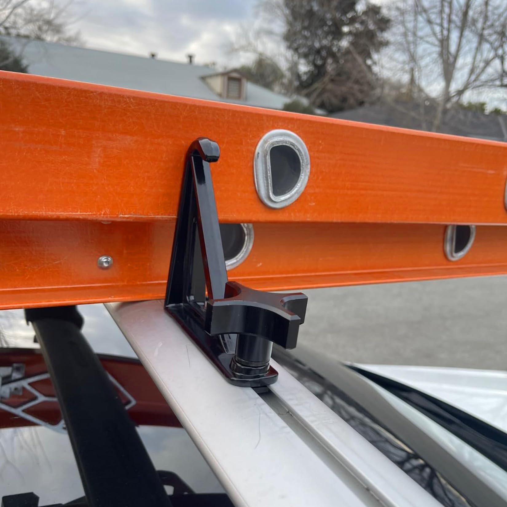 Timilge Load Stops crossbar keep snowboard steady during travel