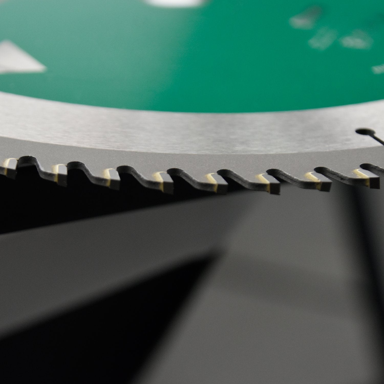 TOMAX blade cutting nonferrous metal sheets with a fine finish.