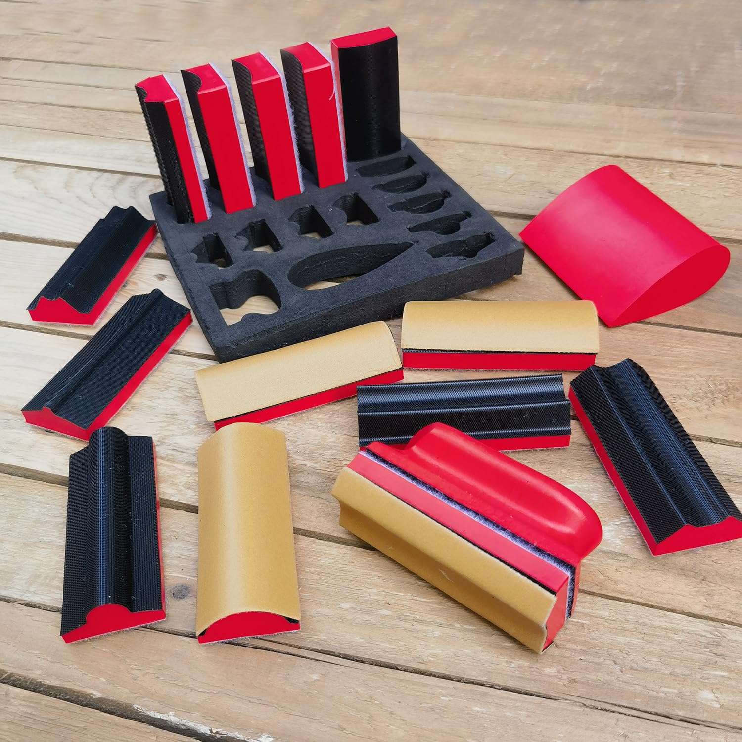 Tonmp sanding kit ideal for moldings and baseboards with even results.