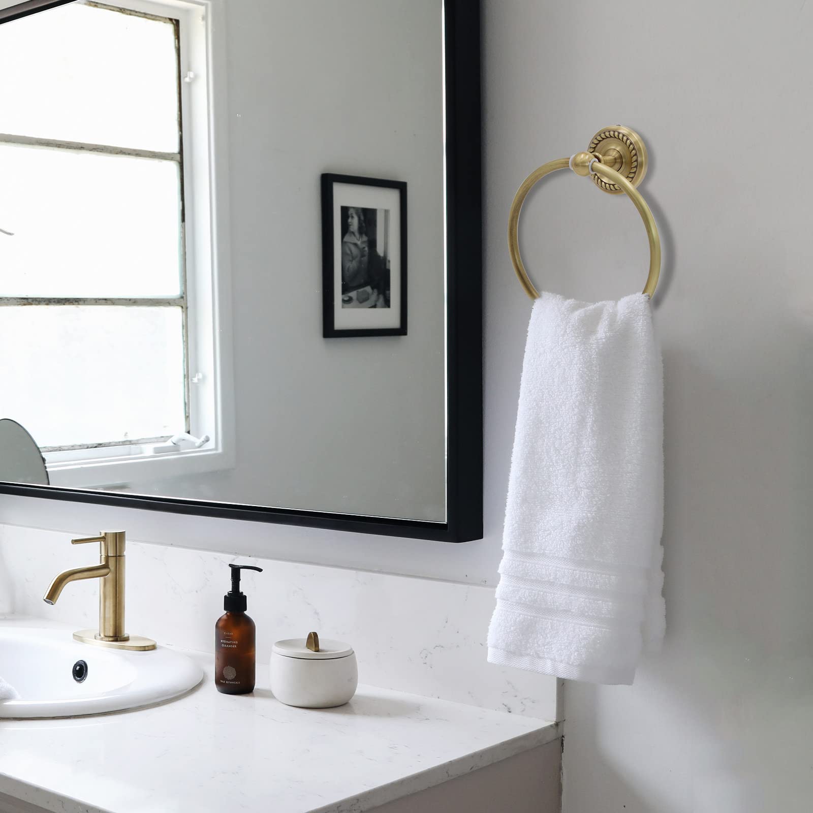 TooCust wall-mounted bathroom accessories installation for easy setup.