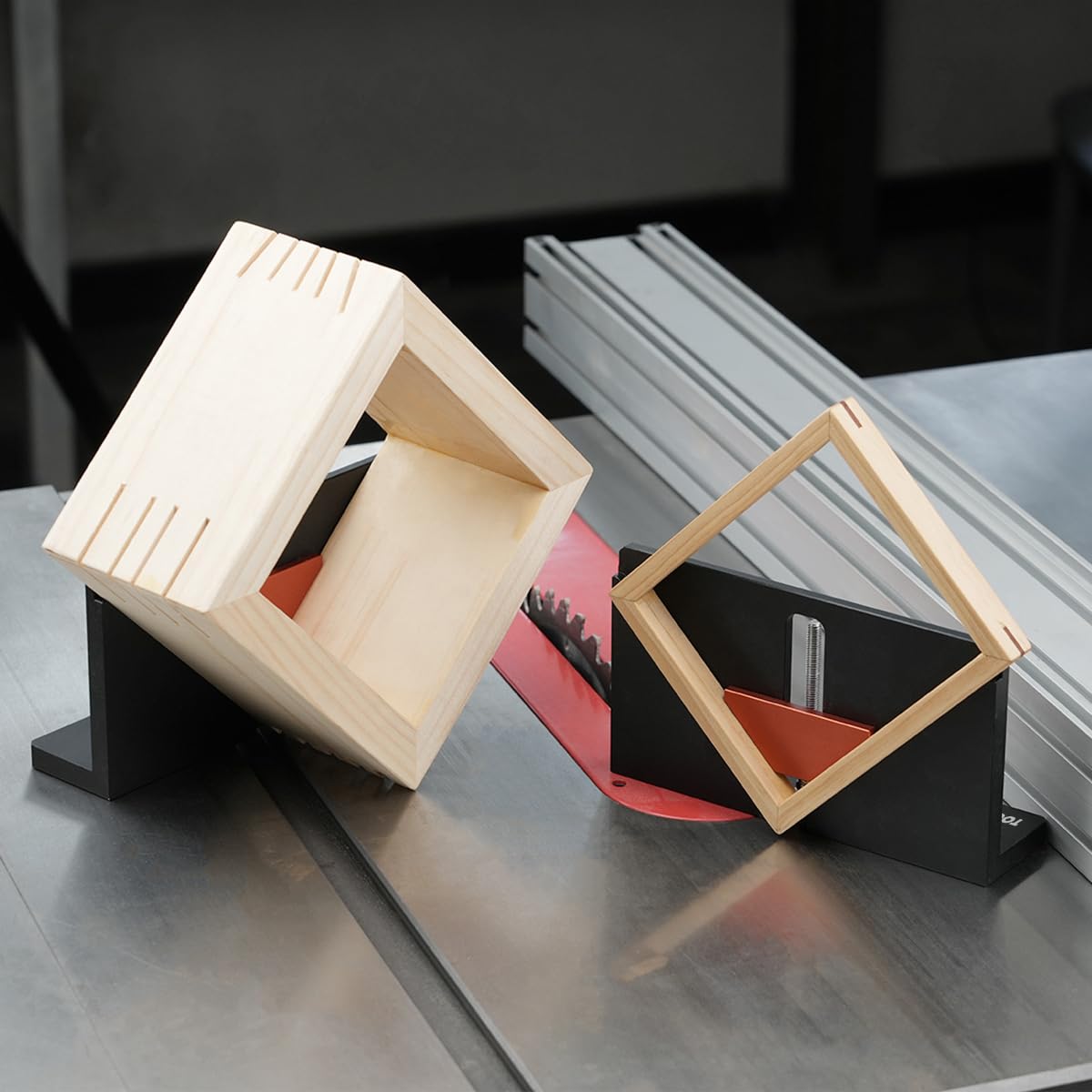Toolcool spline jig provides 1 mm ground clearance for close-to-table work