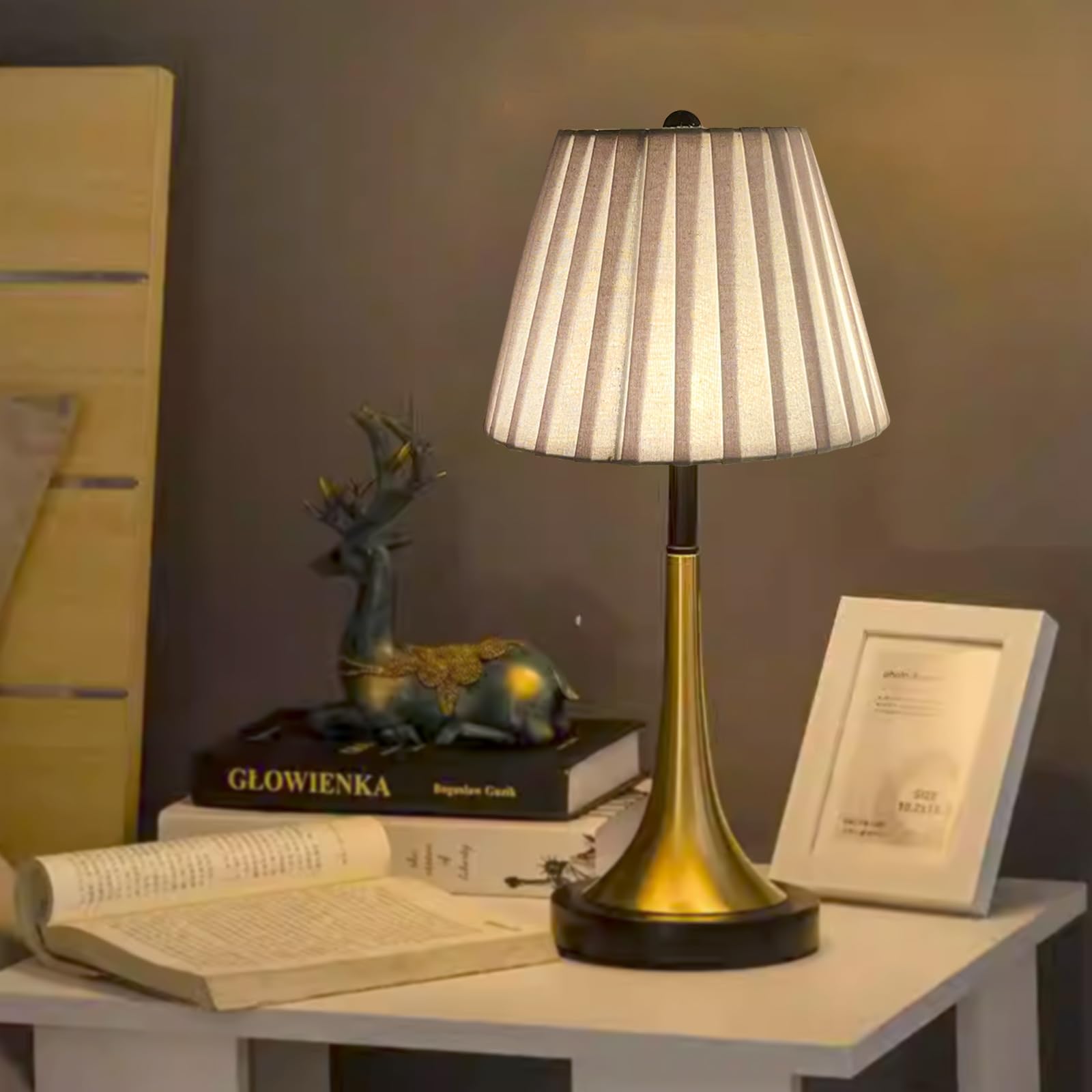TOOTOO STAR cozy room light ambience with white linen shade.