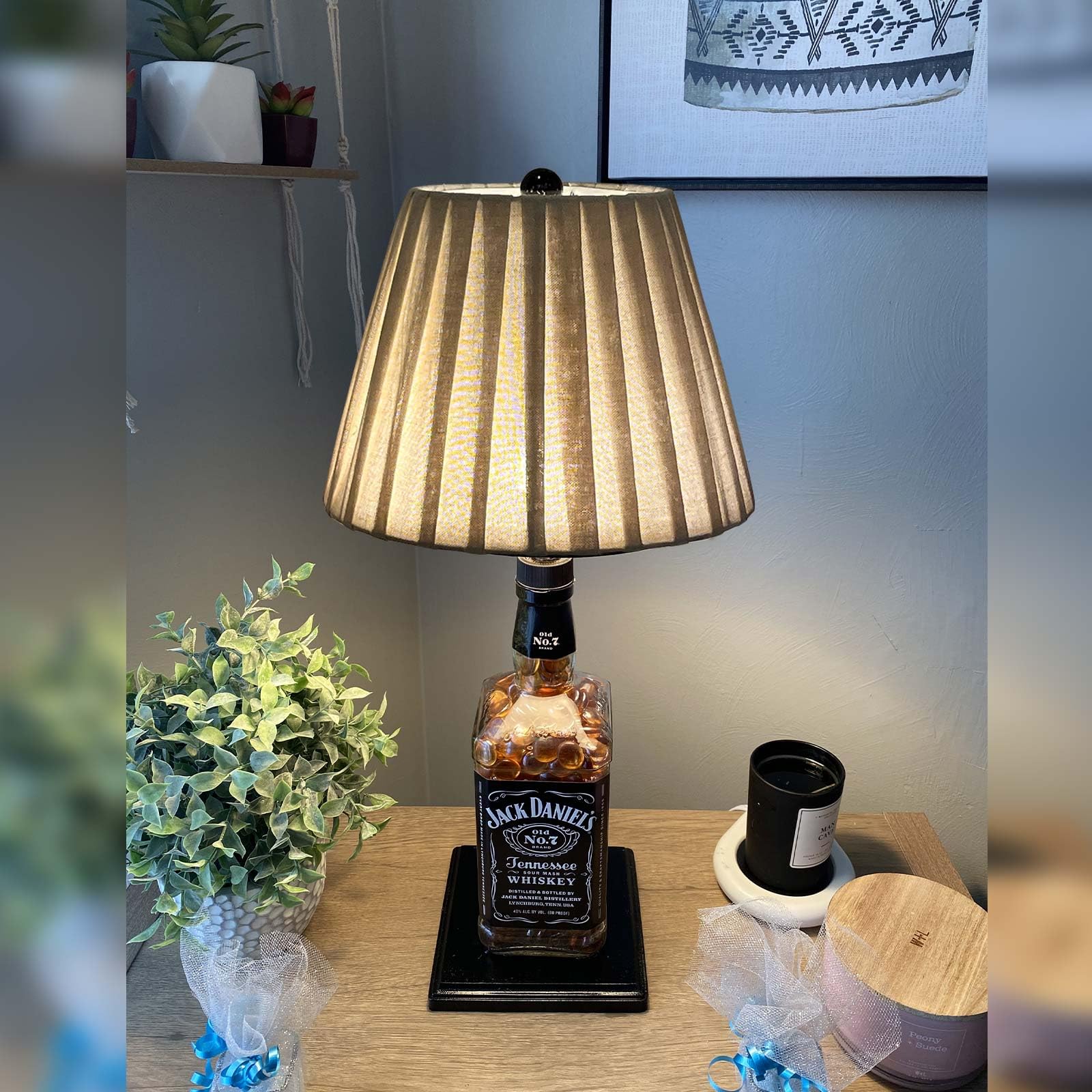 TOOTOO STAR brown linen shade creates cozy bedside glow