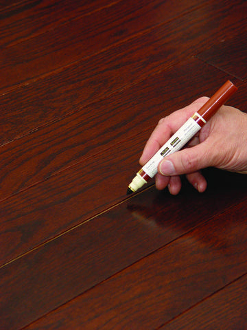 Trade Secret grey trends three-marker pack offers versatile tones for seamless wood restoration.