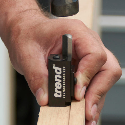 TREND lock faceplates squaring tool for fast, clean edge alignment