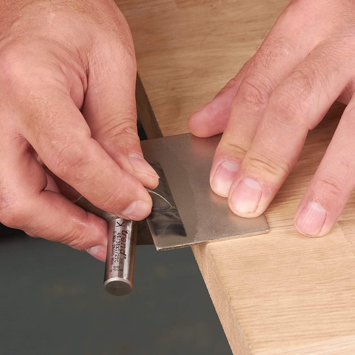 Trend lapping fluid supports the Trend diamond whetstone range performance.