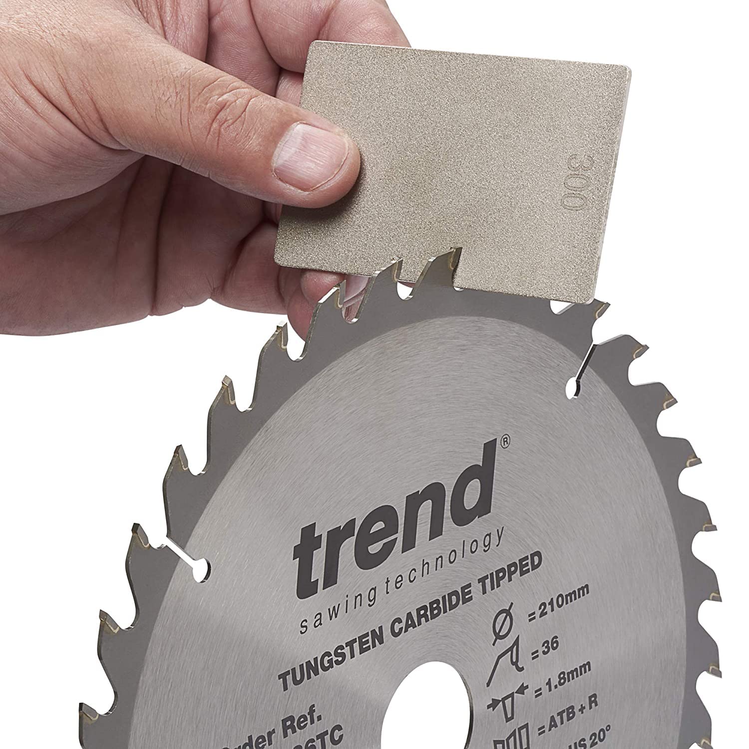 TREND edge restoration with the 3-Inch diamond card for blades.